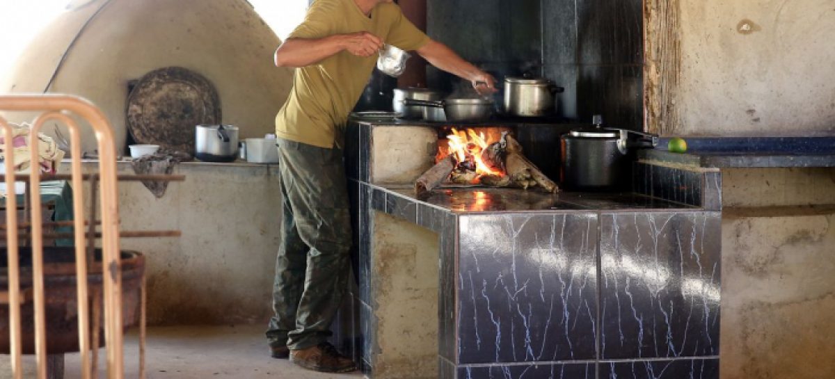 Preço do gás pode chegar a R$ 100. Famílias preveem piora na qualidade de vida