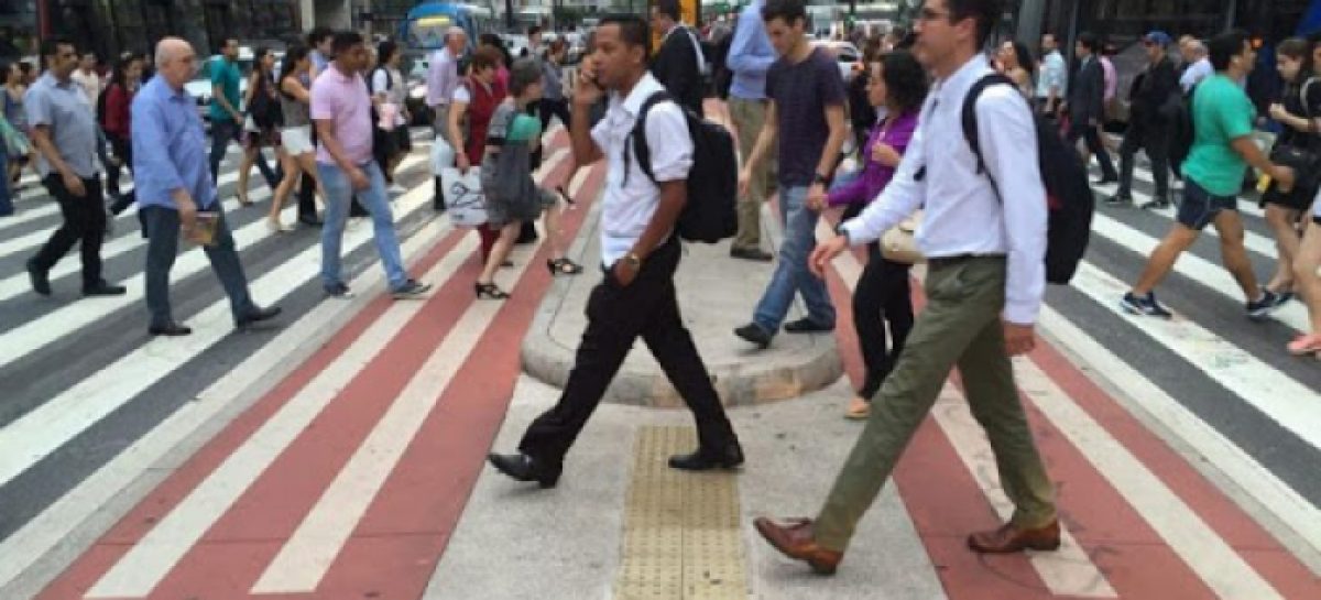 SP fechará comércio nos finais de semana e restringe horário nos demais dias