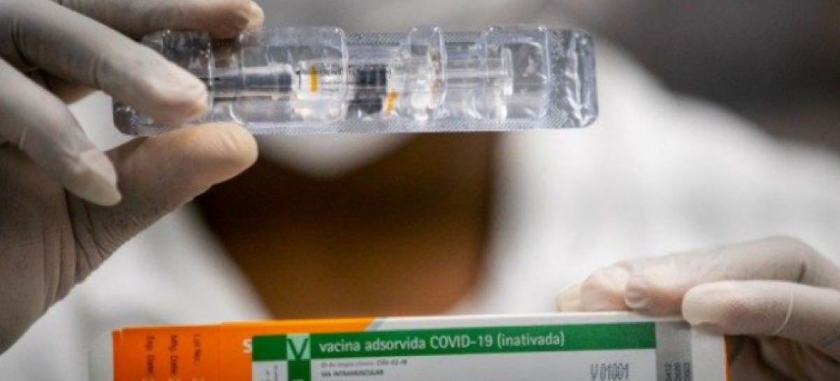 Butantan diz que Coronavac tem 50,38% de eficácia e taxa é suficiente para proteção