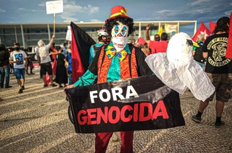 Médicos e cientistas apresentam pedido de impeachment contra Bolsonaro