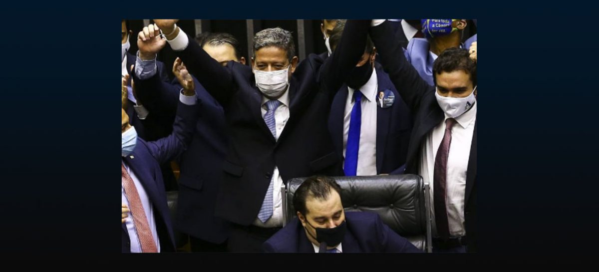 Congresso ignora auxílio emergencial e prioriza interesses e pauta de Bolsonaro