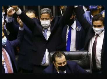 Congresso ignora auxílio emergencial e prioriza interesses e pauta de Bolsonaro