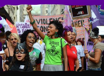 Em manifesto, mulheres na luta pela vida divulgam pauta do 8 de março de 2021