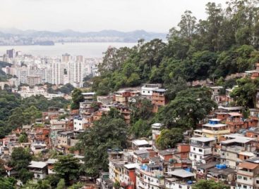 Na contramão do mundo, governo Bolsonaro aperta orçamento em plena pandemia