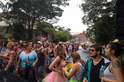 Cidades brasileiras cancelam feriado de Carnaval. Entenda como ficam seus direitos