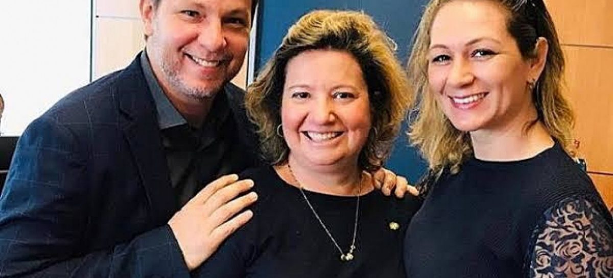 Com salário de R$ 10 mil, assessora de Mário Frias recebeu auxílio emergencial