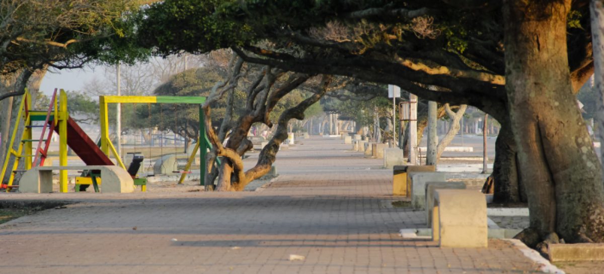 Só lockdown pode salvar o Brasil da tragédia, afirmam especialistas