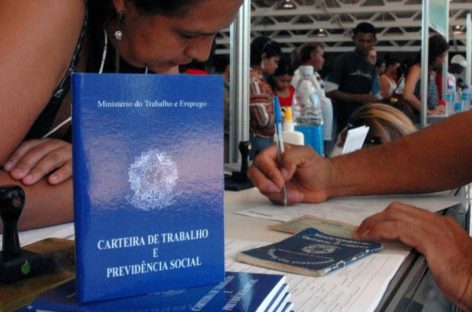 Seguro-desemprego será usado para pagar corte de jornada e suspensão de contrato