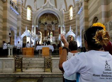 STF decide que estados e municípios podem proibir cultos e missas na pandemia