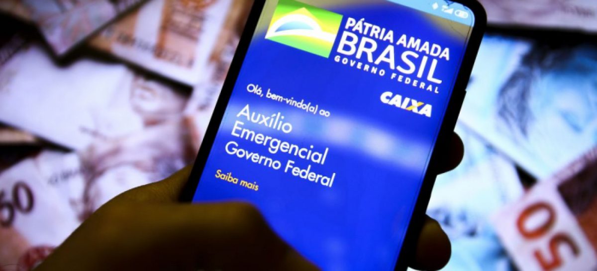 Caixa começa a depositar novo auxílio emergencial amanhã, terça-feira (6)