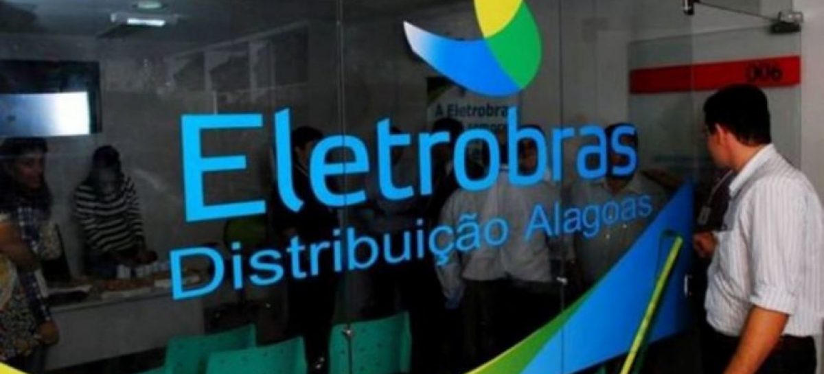 Governo segue com as fake news na privatização na Eletrobras, escreve Ikaro Chaves