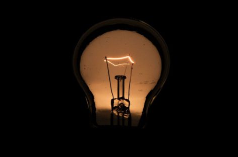 Custo da energia: contas de luz vão aumentar se Bolsonaro privatizar a Eletrobras