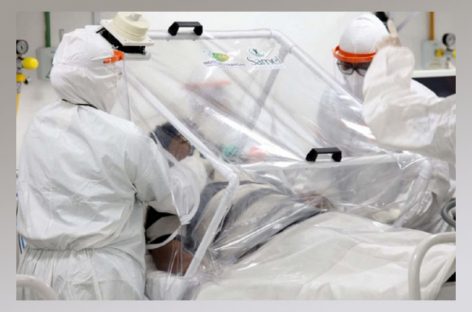 Casos de Covid-19 voltam a subir no Brasil. OMS alerta para nível alto da pandemia