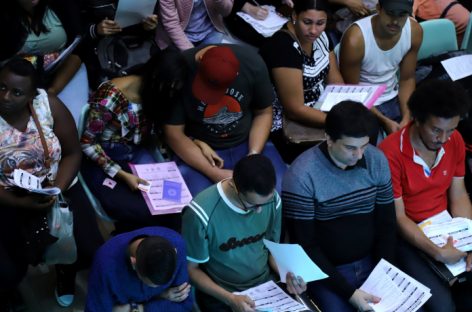 Ao contrário do Brasil, governo espanhol tenta barrar demissões em massa