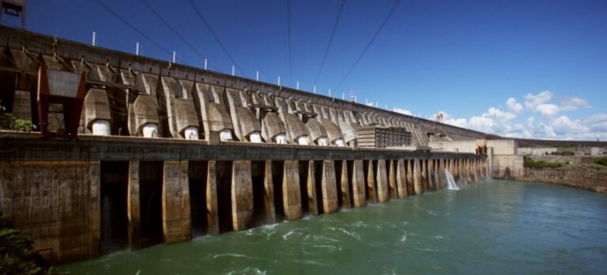 A farsa da crise hídrica no setor elétrico