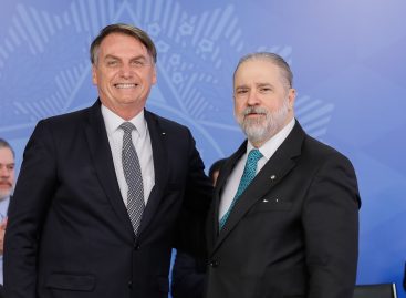 PGR pede investigação sobre prevaricação de Bolsonaro na compra da Covaxin