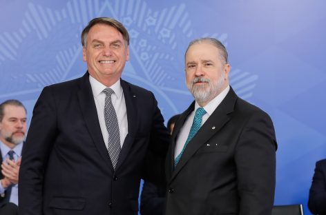 PGR pede investigação sobre prevaricação de Bolsonaro na compra da Covaxin