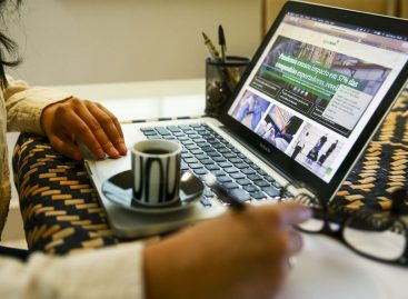 Home office: denúncias de excesso de trabalho aumentam em 4.205% em 2020