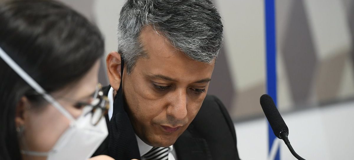 Dias confirma encontros com intermediários, mas nega negociar vacinas