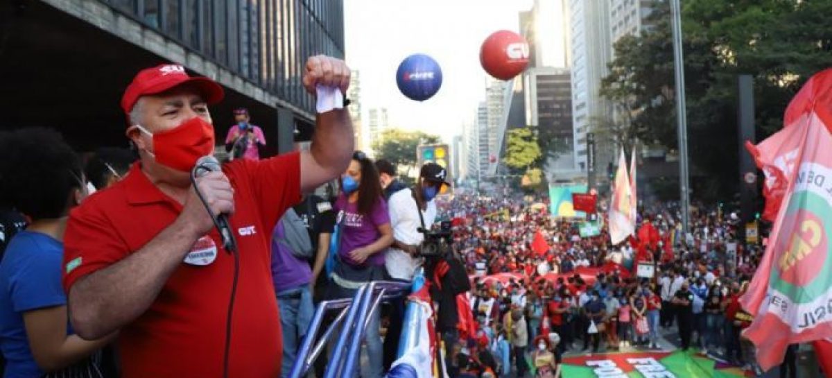 Em SP, presidente da CUT, diz que protestos continuarão até que Bolsonaro caia