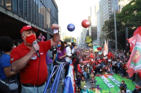 Em SP, presidente da CUT, diz que protestos continuarão até que Bolsonaro caia