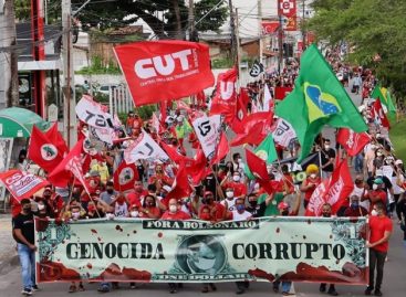 Auxílio emergencial é prorrogado em meio à crise política envolvendo Bolsonaro