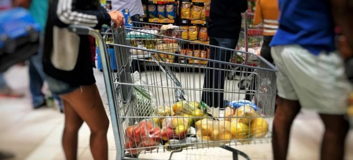 Inflação sobe e IPCA chega a 8,35% nos últimos doze meses