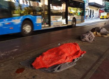 SP: Com previsão de frio intenso, movimentos pedem doações de agasalhos e cobertores