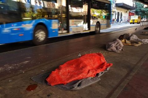 SP: Com previsão de frio intenso, movimentos pedem doações de agasalhos e cobertores