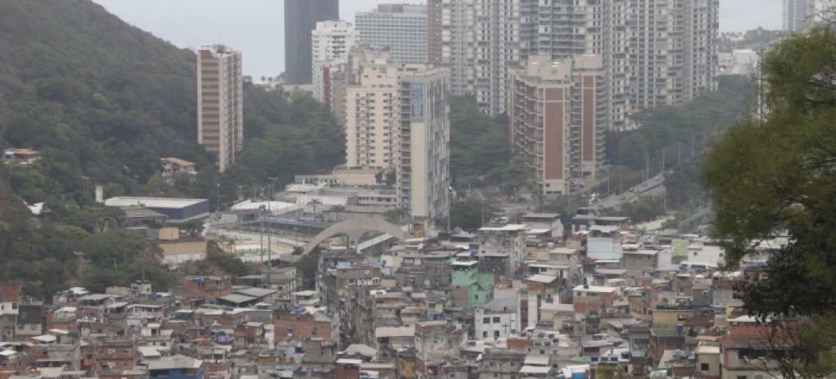 Metrópoles do país têm 24,5 milhões de pessoas com renda mensal abaixo de R$ 275