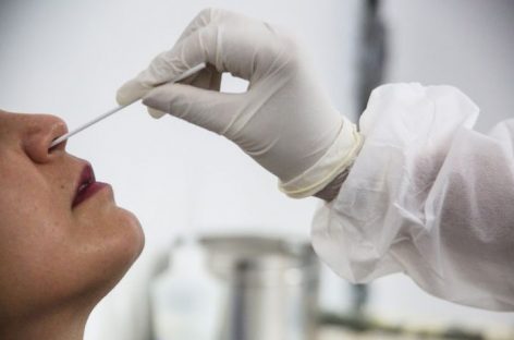 Delta avança no mundo e Brasil repete os mesmos erros: aglomera e não usa máscaras