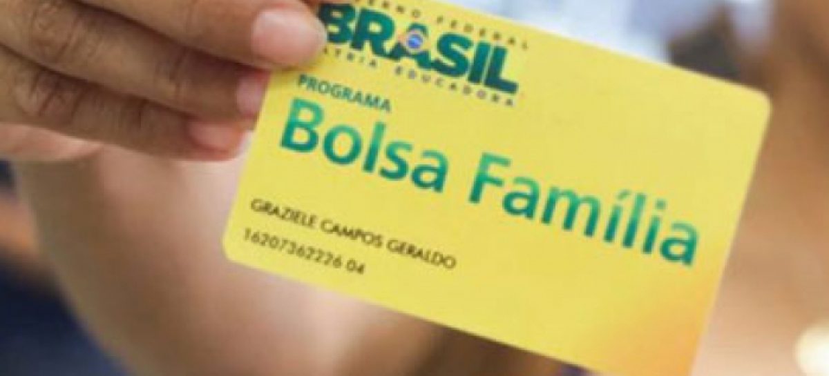 Oportunismo eleitoreiro de Bolsonaro pode acabar com o Bolsa Família