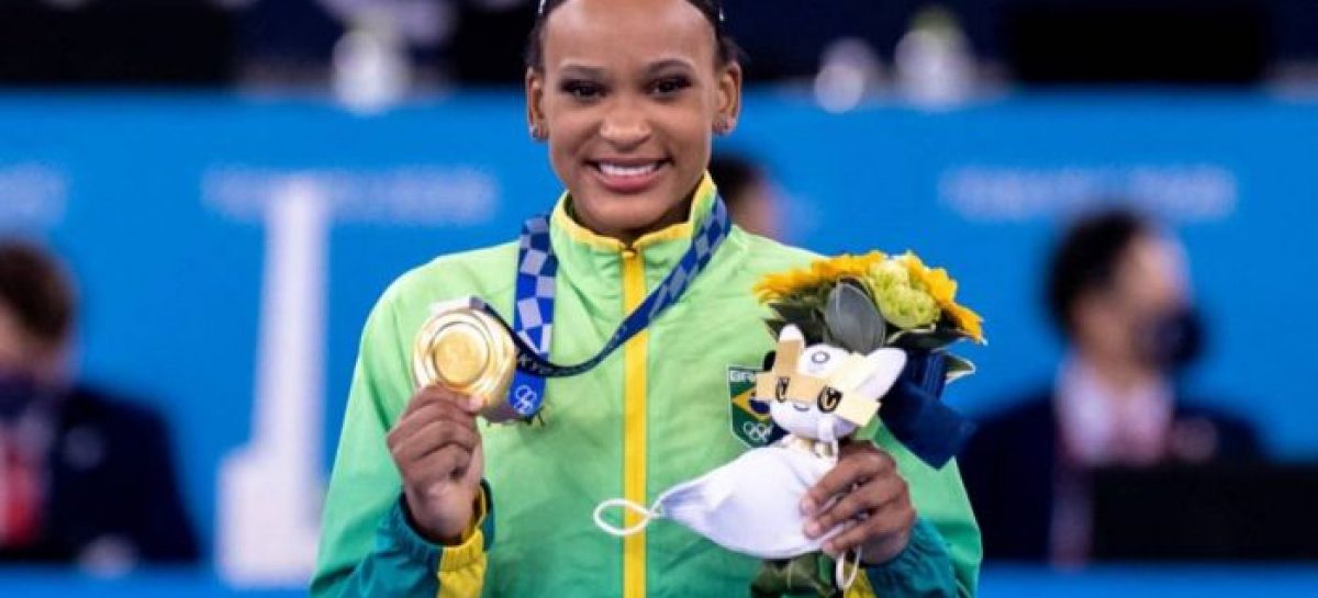 Rebeca brilha em Tóquio com 1° ouro da ginástica artística feminina do Brasil