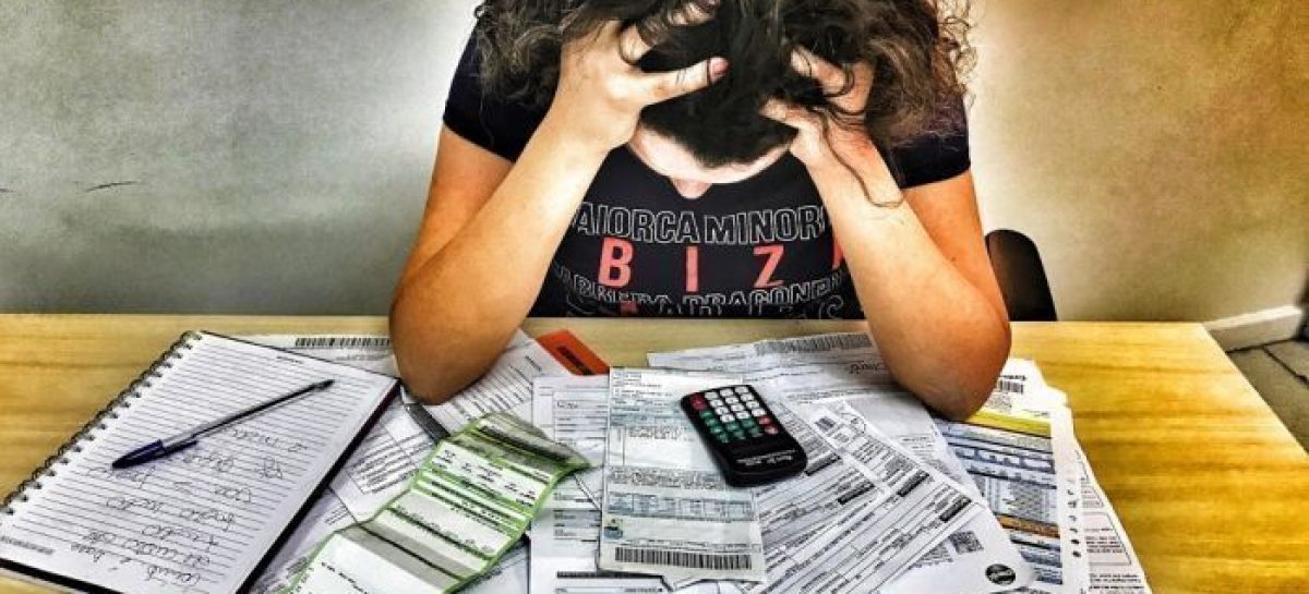 Endividamento bate novo recorde em julho e atinge 71,4% das famílias