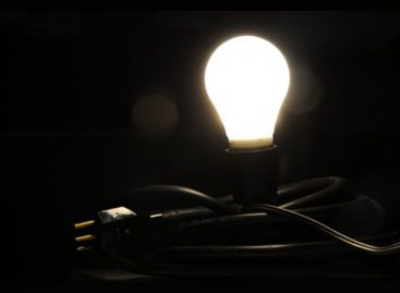 Consumidores de baixa renda não podem ter energia elétrica cortada