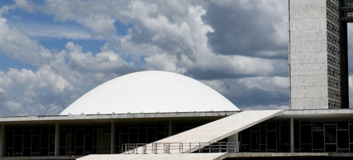 Presidente do Senado cancela sessões previstas nesta quarta e na quinta