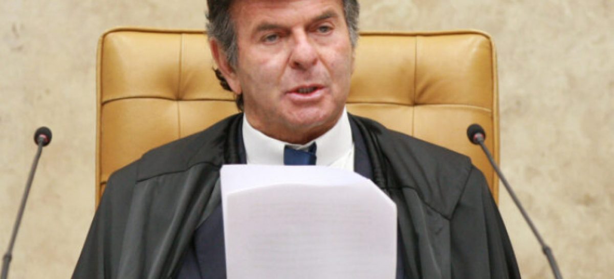 “Ninguém fechará esta corte”, diz Fux em resposta a Bolsonaro