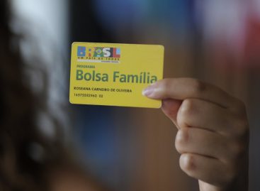 Auxílio Brasil: entre o combate à fome e os interesses do mercado