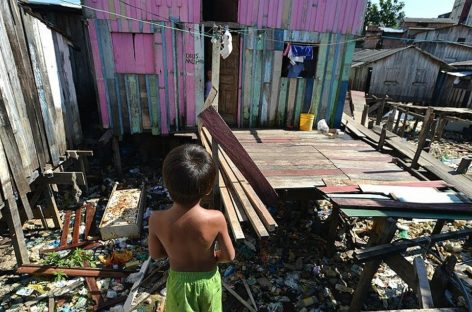 Auxílio Brasil abandona critérios do Bolsa Família e desmonta rede de proteção social