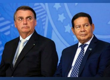 TSE julga ações que pedem cassação da chapa Bolsonaro-Mourão. Procuradoria é contra