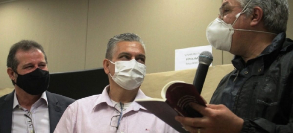 Articulação política defende empregos e preços mais baixos de insumos e remédios