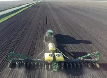 O agro não produz comida, nem emprego ou riqueza. E mal paga imposto