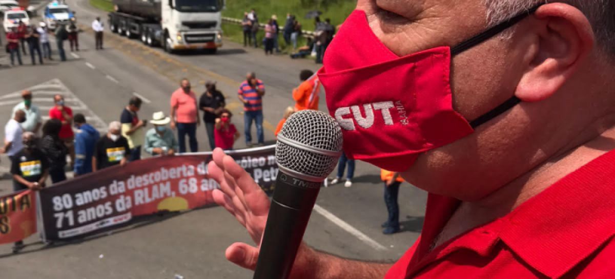 Privatizar a Petrobras é crime contra o Brasil, diz Sérgio Nobre em ato na Bahia