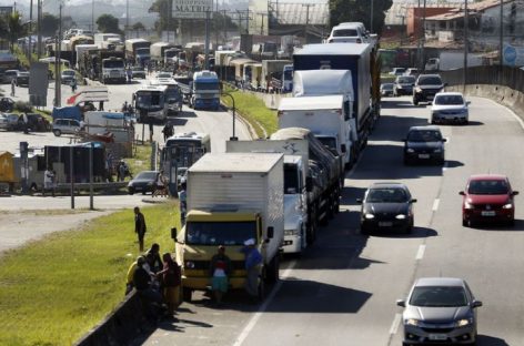 59% dos caminhoneiros aprovam a greve do dia 1º de novembro, revela pesquisa