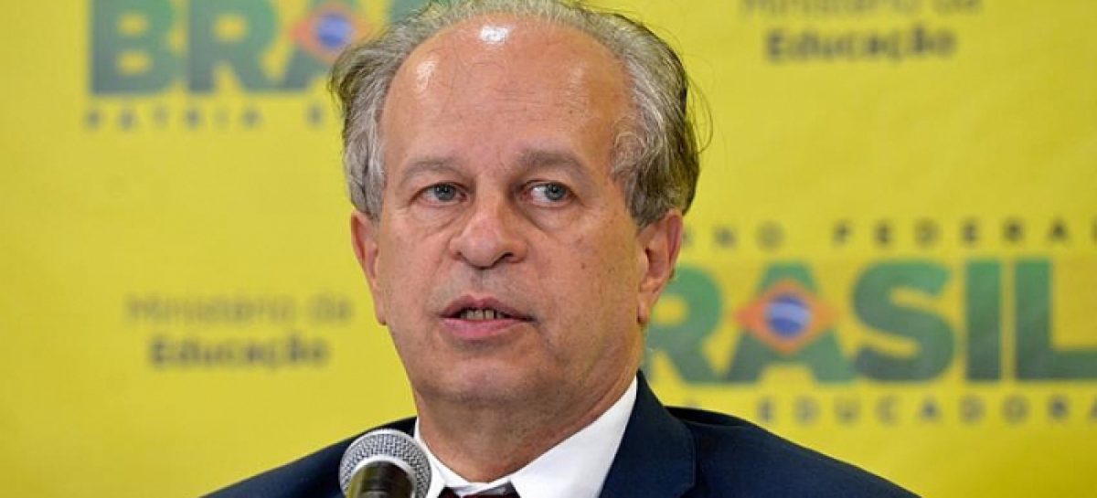 “Brasil corre risco de ter apagão científico”, diz presidente da SBPC