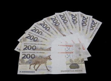 Bolsonaro gastou mais para divulgar nota de R$ 200 do que para informar sobre Covid