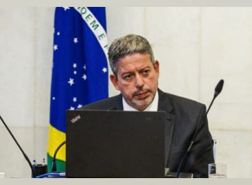 Pressionado, governo Bolsonaro cede e já aceita ‘Auxílio Brasil’ permanente