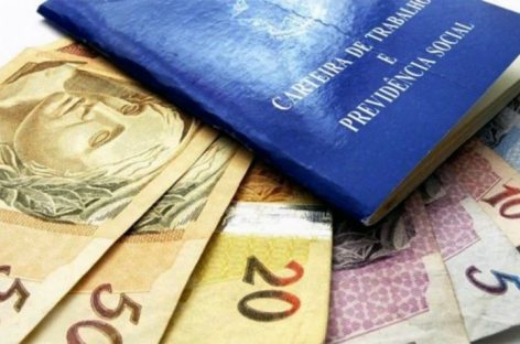 Pagamento do 13º pode representar R$ 232,6 bi a mais na economia, estima o Dieese