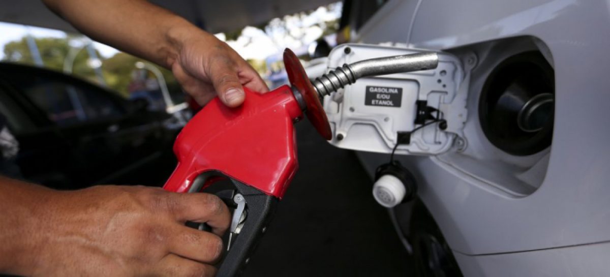 Com gasolina custando até R$ 8, governo Bolsonaro arrecada cerca de R$ 70 bilhões
