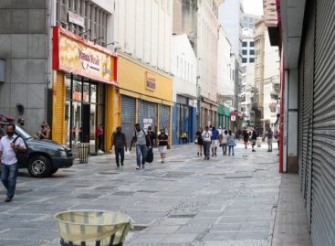 Taxa de transmissão de Covid-19 volta a subir no Brasil, alerta Imperial College